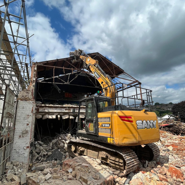 Efficient building demolition for property development